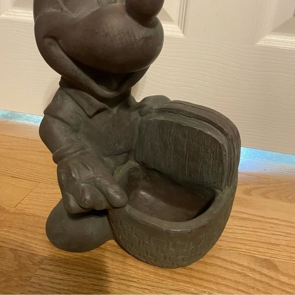 Vintage Disney Mickey Mouse Outdoor Garden Planter Statue Picnic Basket Garden